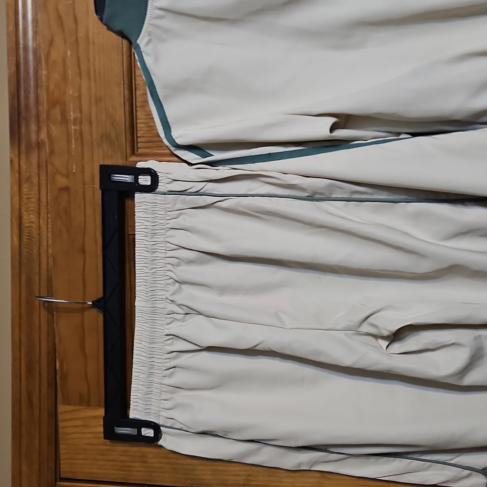 NWT edikted Superstar Off White And Green Flared Baggy Tracksuit - Picture 11 of 16